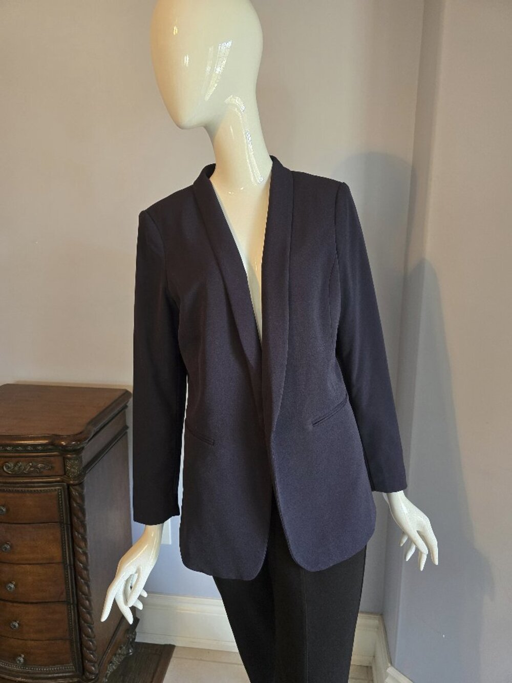 H&M Navy Tailored Blazer – Size 12 – Minimalist Chic